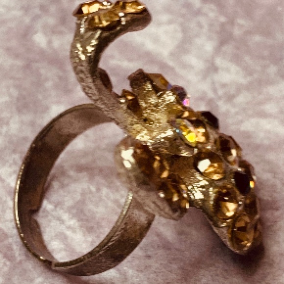 Ring - Picture 4 of 5